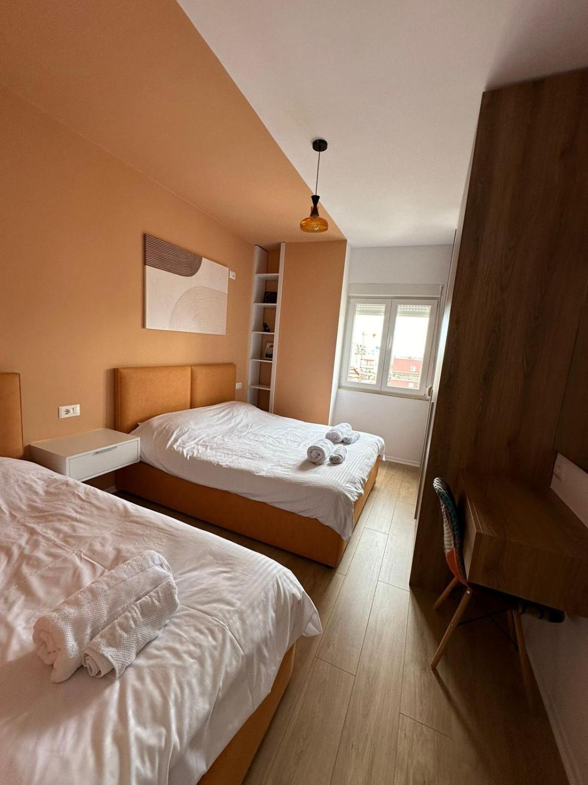 Urban Charm With Jacuzzi Apartament